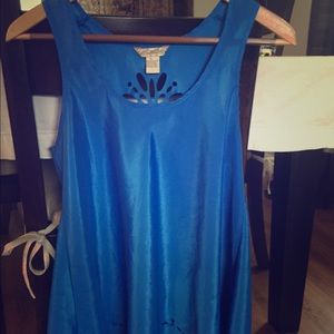 Electric blue top, definitely an eye catcher!