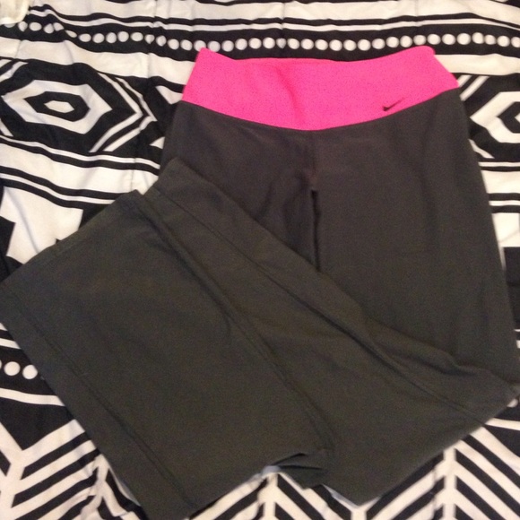 Nike dri fit work out pants with straight leg