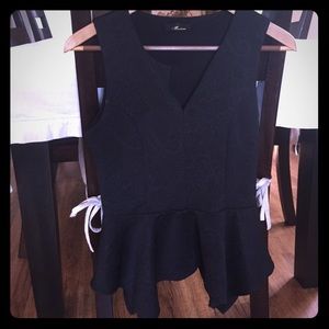 Black plume top