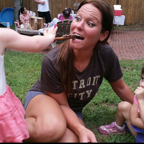 Meet your Posher, Jade - Picture 1 of 1