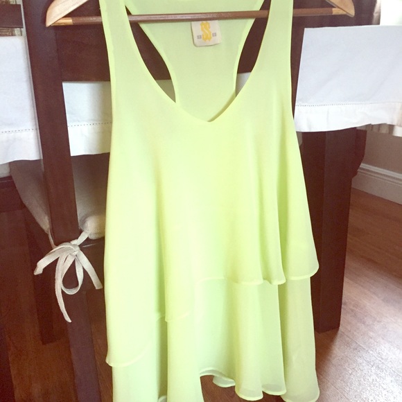 Flowy light green top