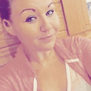 Meet your Posher, Candace