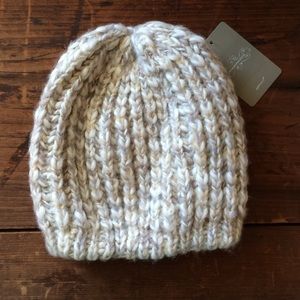 NWT Anthropologie winter beanie