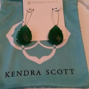 Kendra Scott drop earrings