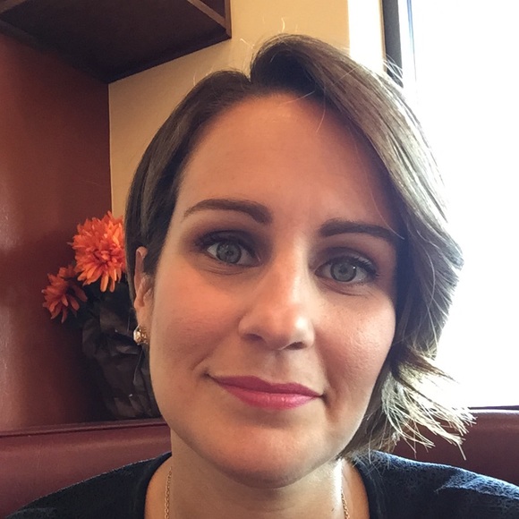 Meet your Posher, Molly - Picture 1 of 1