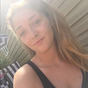 Meet your Posher, Emerald