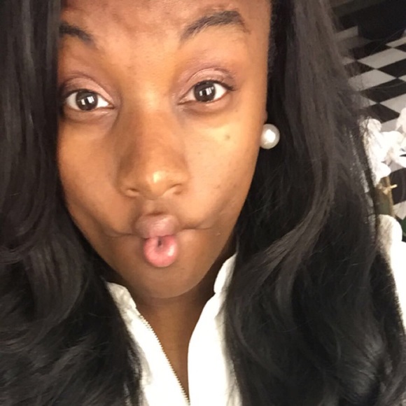 Meet your Posher, Deja