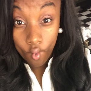 Meet your Posher, Deja