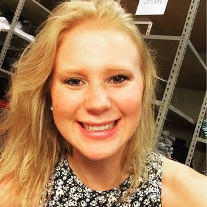 Meet your Posher, Mackenzie