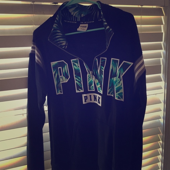 LIMITED EDITION VS PINK half zip crew