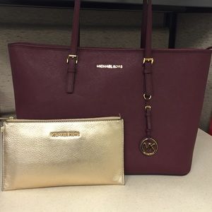 Jet Set Saffiano Merlot