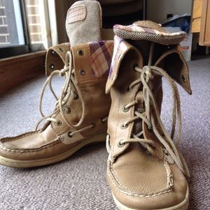 High top sperry