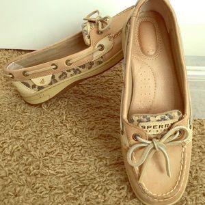 Size 7 tan and cheetah print Sperry's