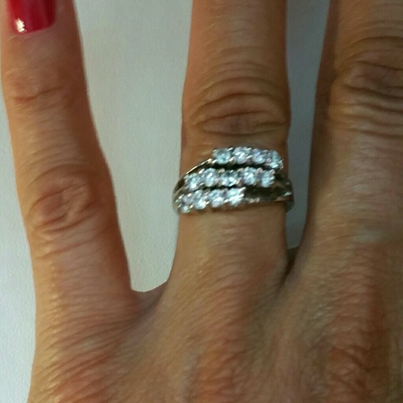 Ring - Picture 2 of 3