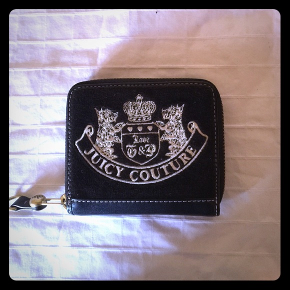 Black juicy couture zip wallet