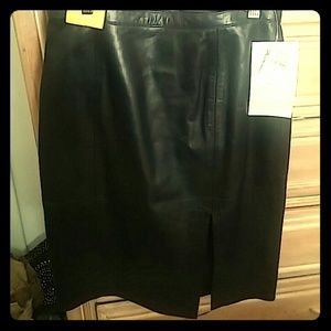 Black genuine leather skirt size 6!
