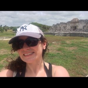 Meet your Posher, Angela