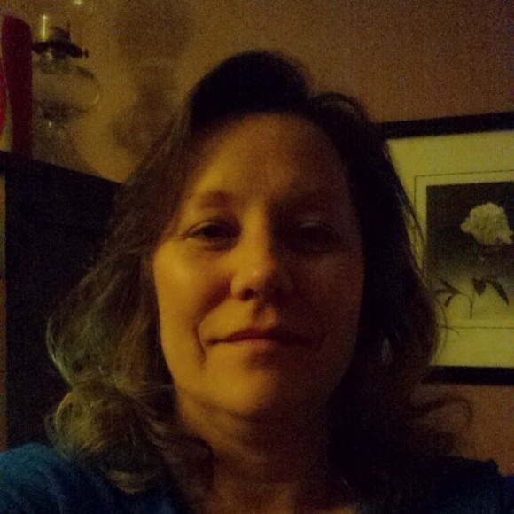 Meet your Posher, Jennie - Picture 1 of 1