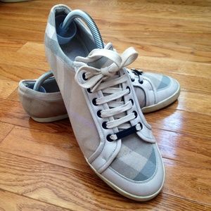 🚫sold🚫 Burberry Snickers Shoes