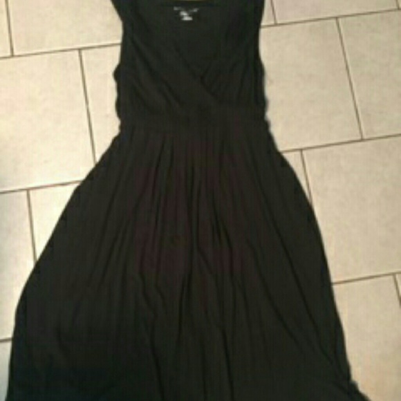 Liz lange maternity dress