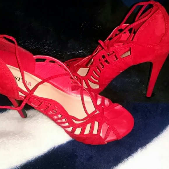 Red gladiator heels - Picture 3 of 4