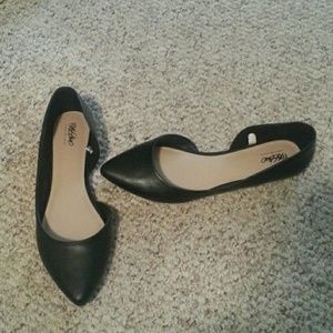 Womens mossimo size 8 flats