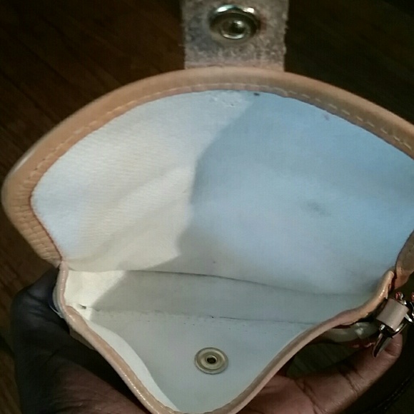 Dooney and Bourke Wristlet - Picture 3 of 4