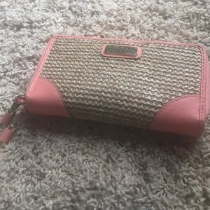 Jessica Simpson wallet