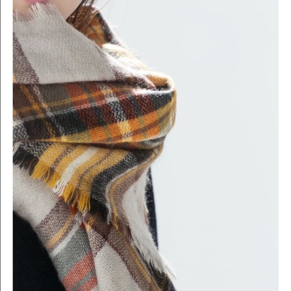 BLANKET SCARF - Picture 2 of 4