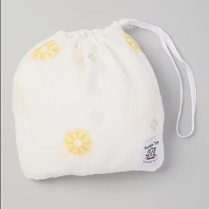 🏷Large Swaddle blanket turns into a bag