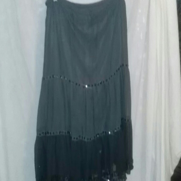 Sheer two gray tone lined skirt - Picture 1 of 4