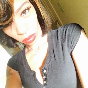 Meet your Posher, Jamira