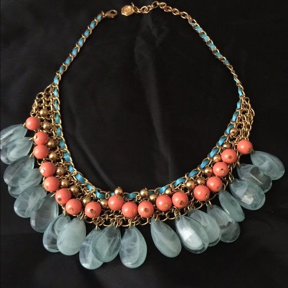 Fashion Necklace - Picture 4 of 4