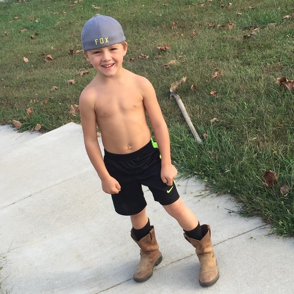 Meet your Posher, Katie - Picture 3 of 4