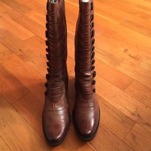 Benjamin buttons Matisse Boots from Brazil