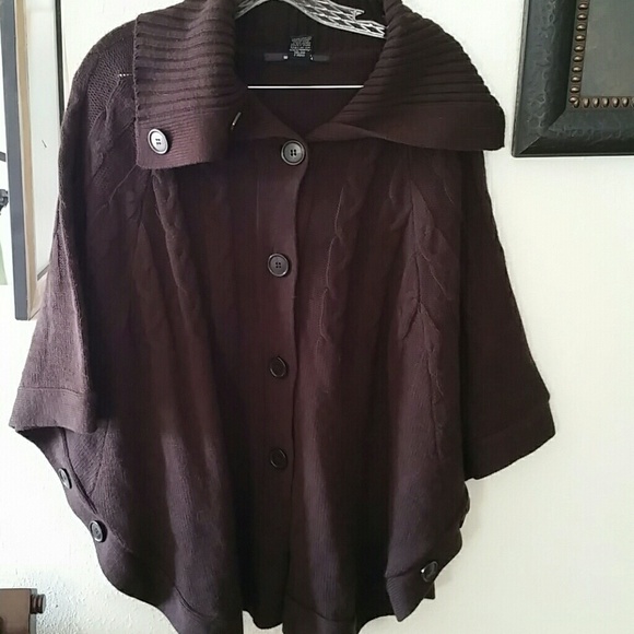 Gently loved plus size xl cardigan cape