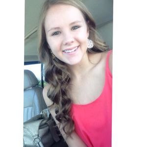 Meet your Posher, Carmen