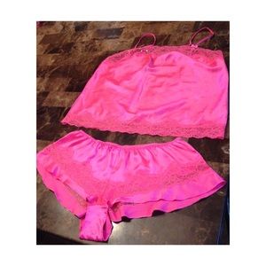 Victoria's Secrets sleep lingerie