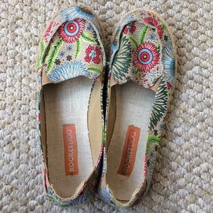Rocket Dog Flower Slip On's - Size 8