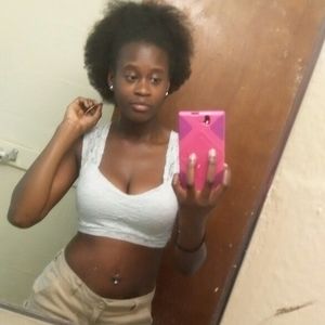 Meet your Posher, Shari