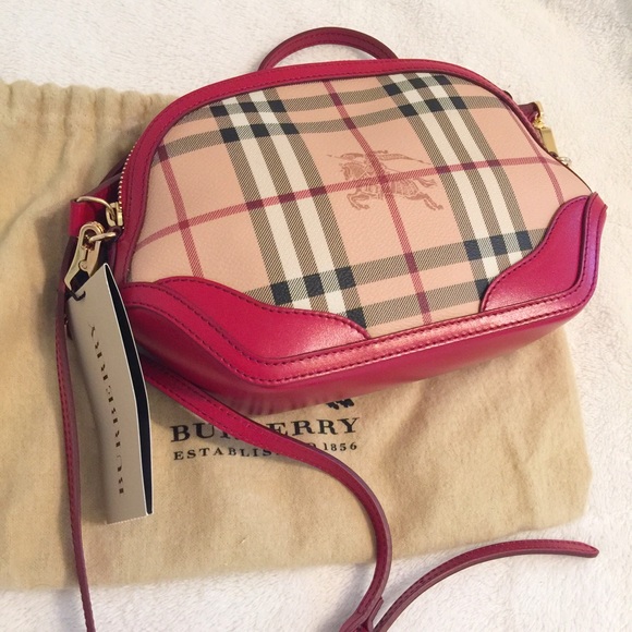 Burberry crossbody- SOLD - Picture 2 of 4