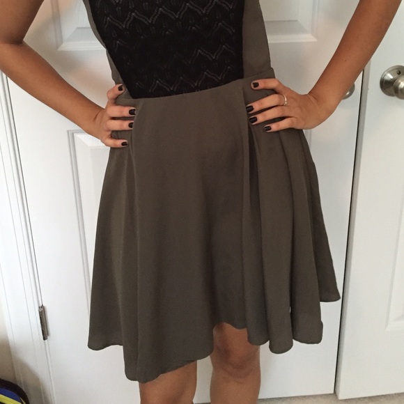 Fit and flare dress - Picture 2 of 4