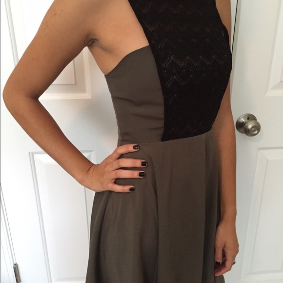 Fit and flare dress - Picture 3 of 4