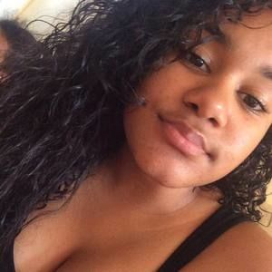 Meet your Posher, Manuela