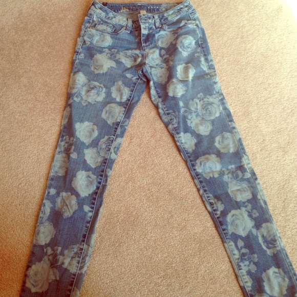 Lauren Conrad floral jeans size 0