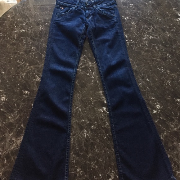 Styling Hudson Jeans💙 - Picture 2 of 4