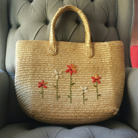 Straw bag
