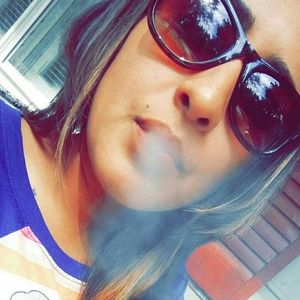 Meet your Posher, Janet