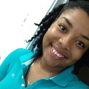 Meet your Posher, Alisha