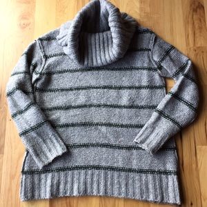 BDG gray striped sweater